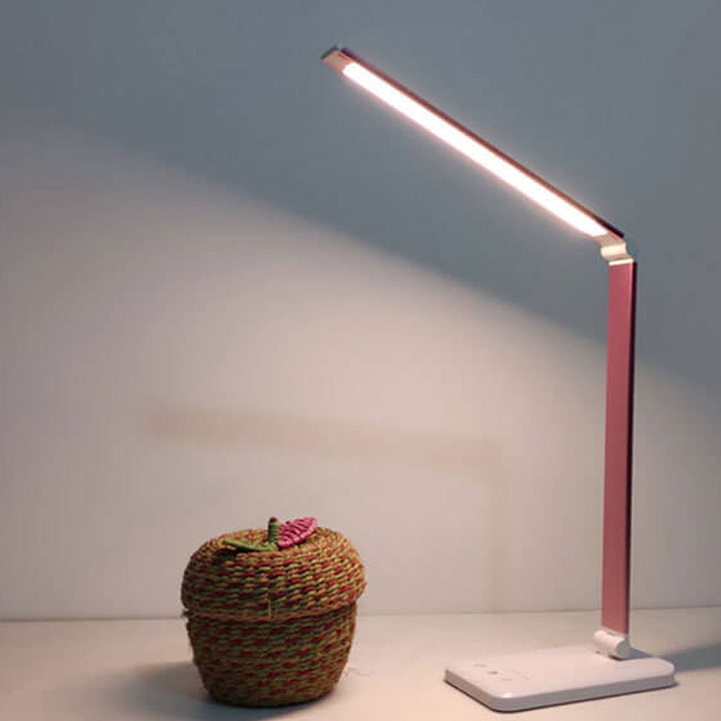 Collapsible Wireless Rechargeable LED Eye Protection Desk Lamp