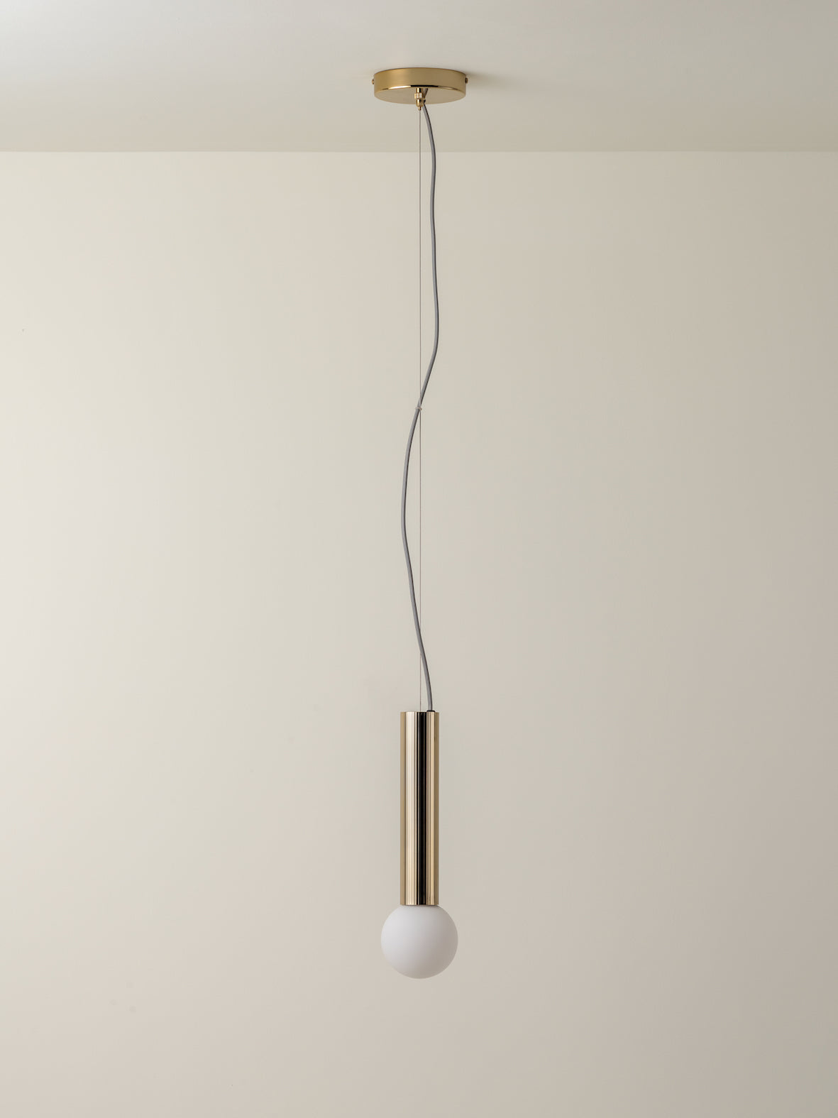 Chubes - 1 light brass ceiling pendant