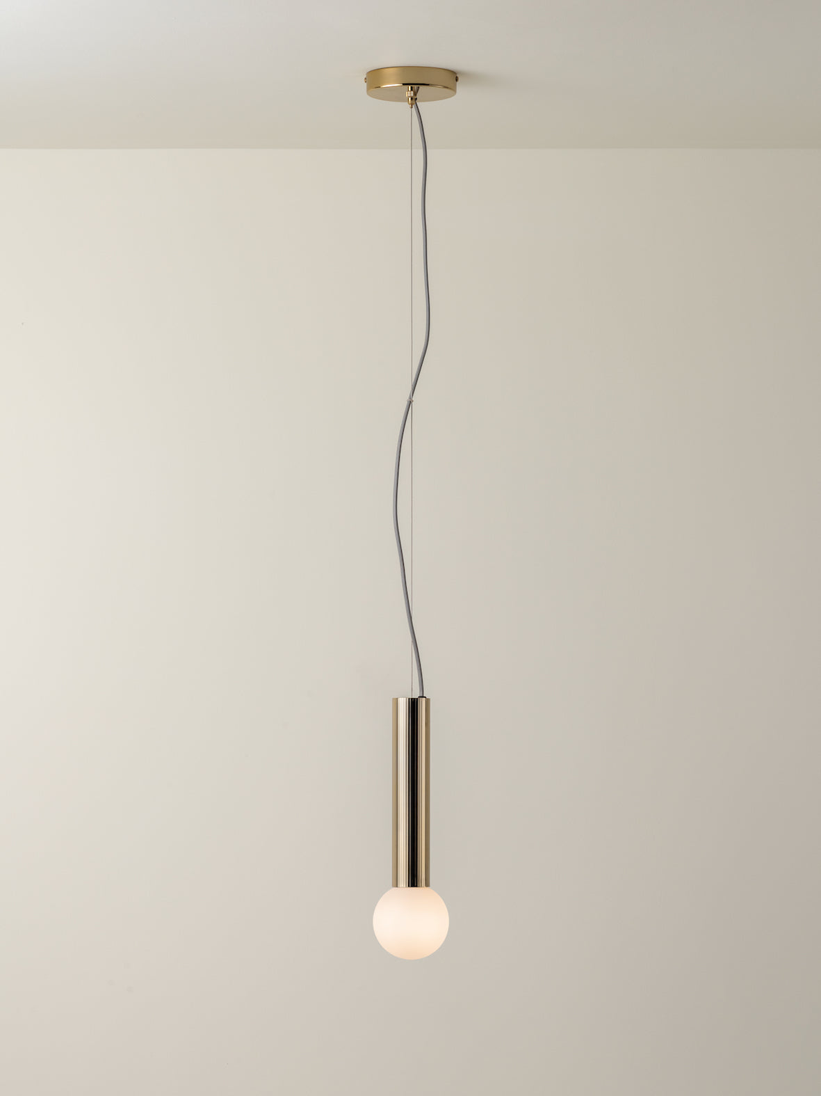 Chubes - 1 light brass ceiling pendant