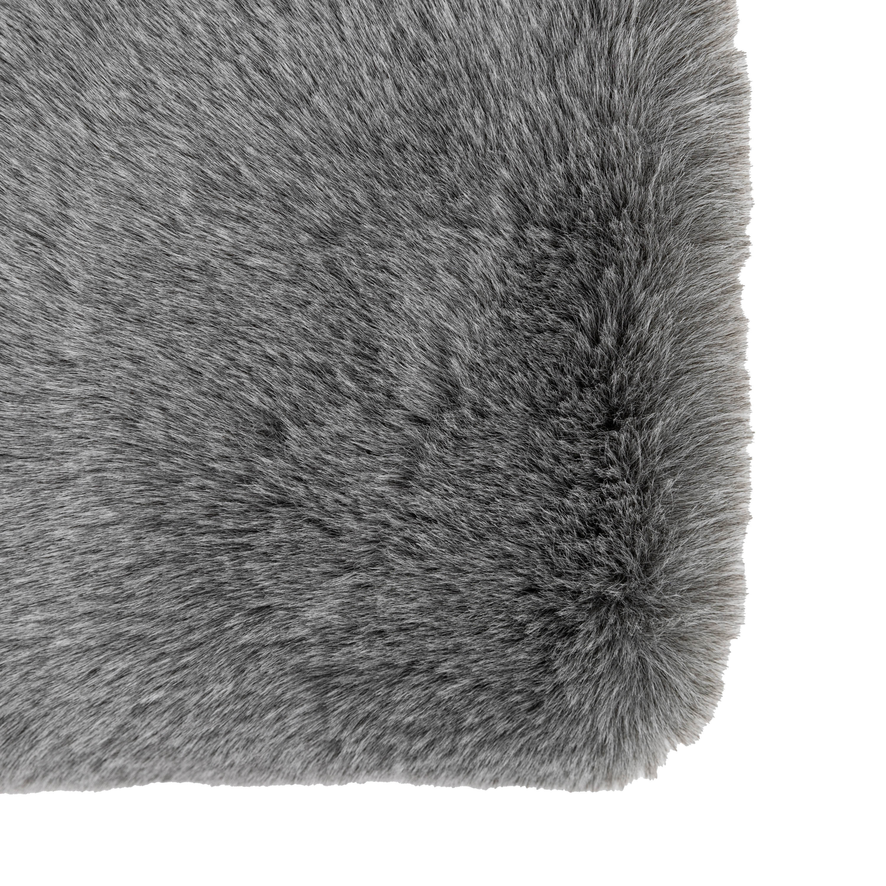 Roveco Faux Fur Throw