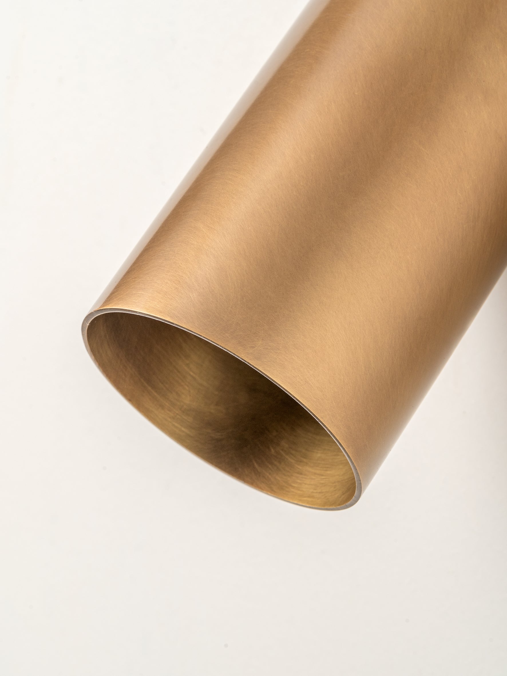 Guilla - brass angled cylinder spot light