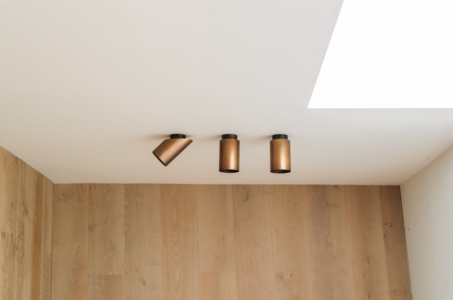 Guilla - brass angled cylinder spot light