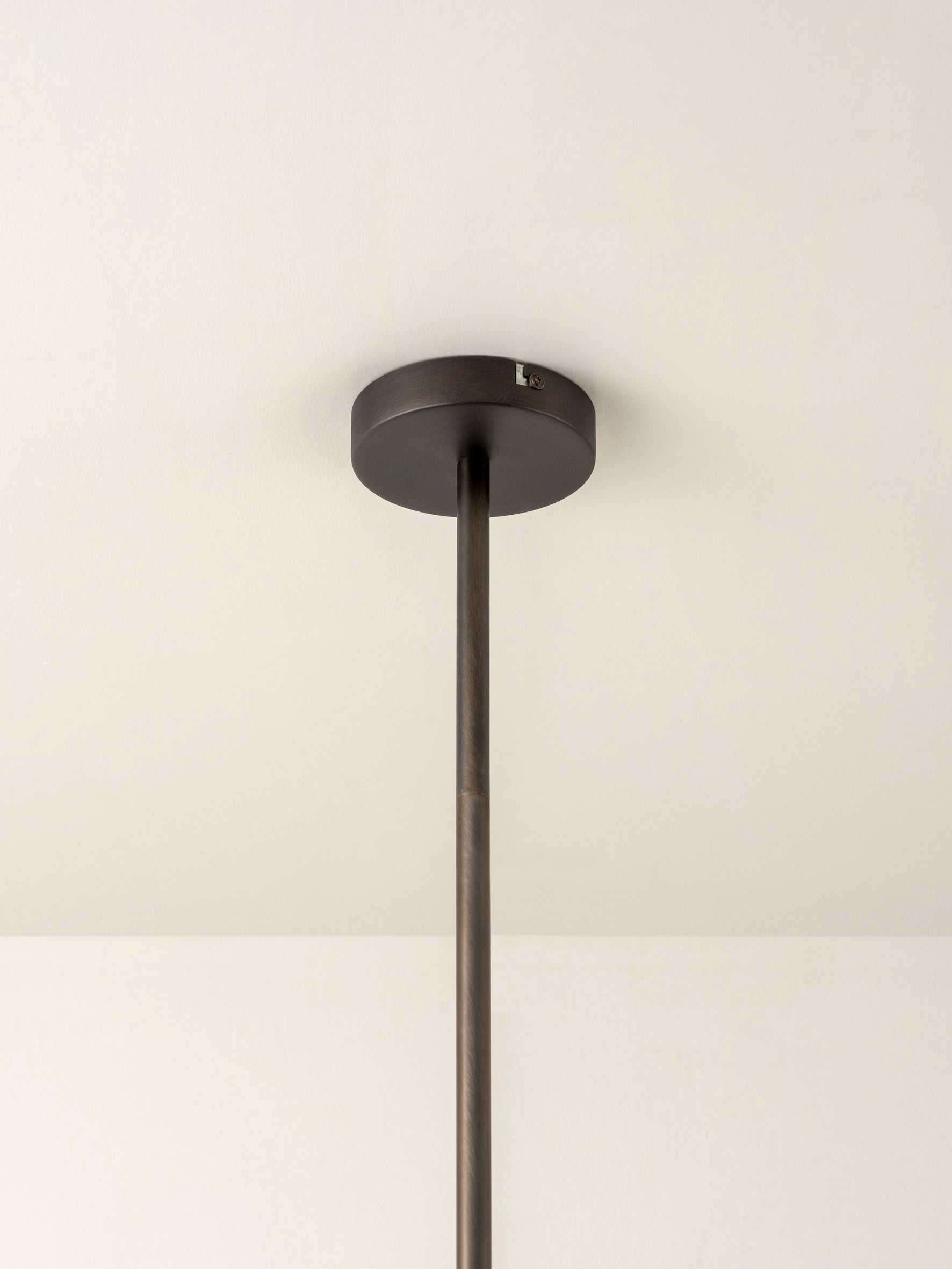 Ruzo - 4 light bronze and porcelain pendant