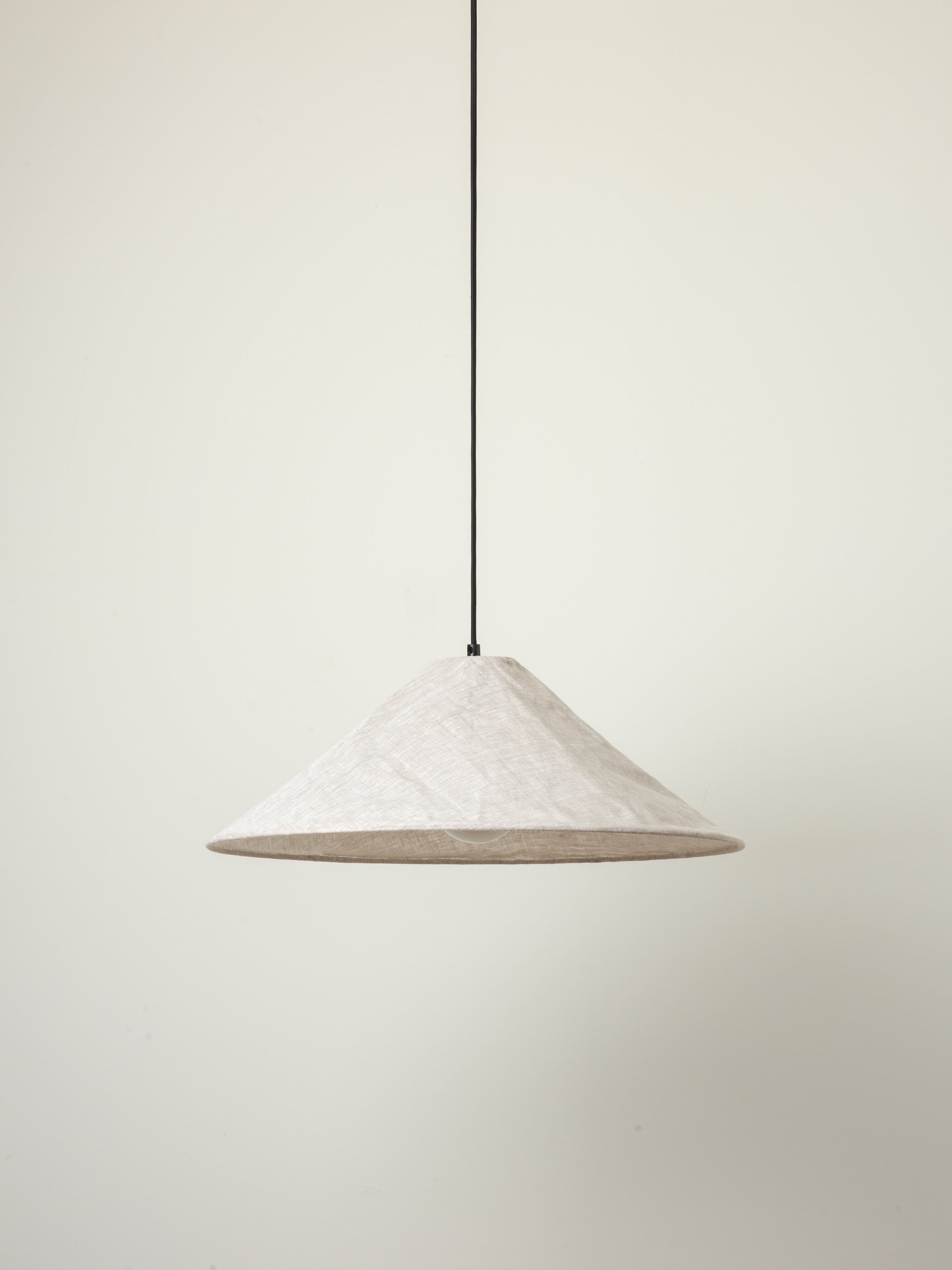 Siya - collapsible large linen shade